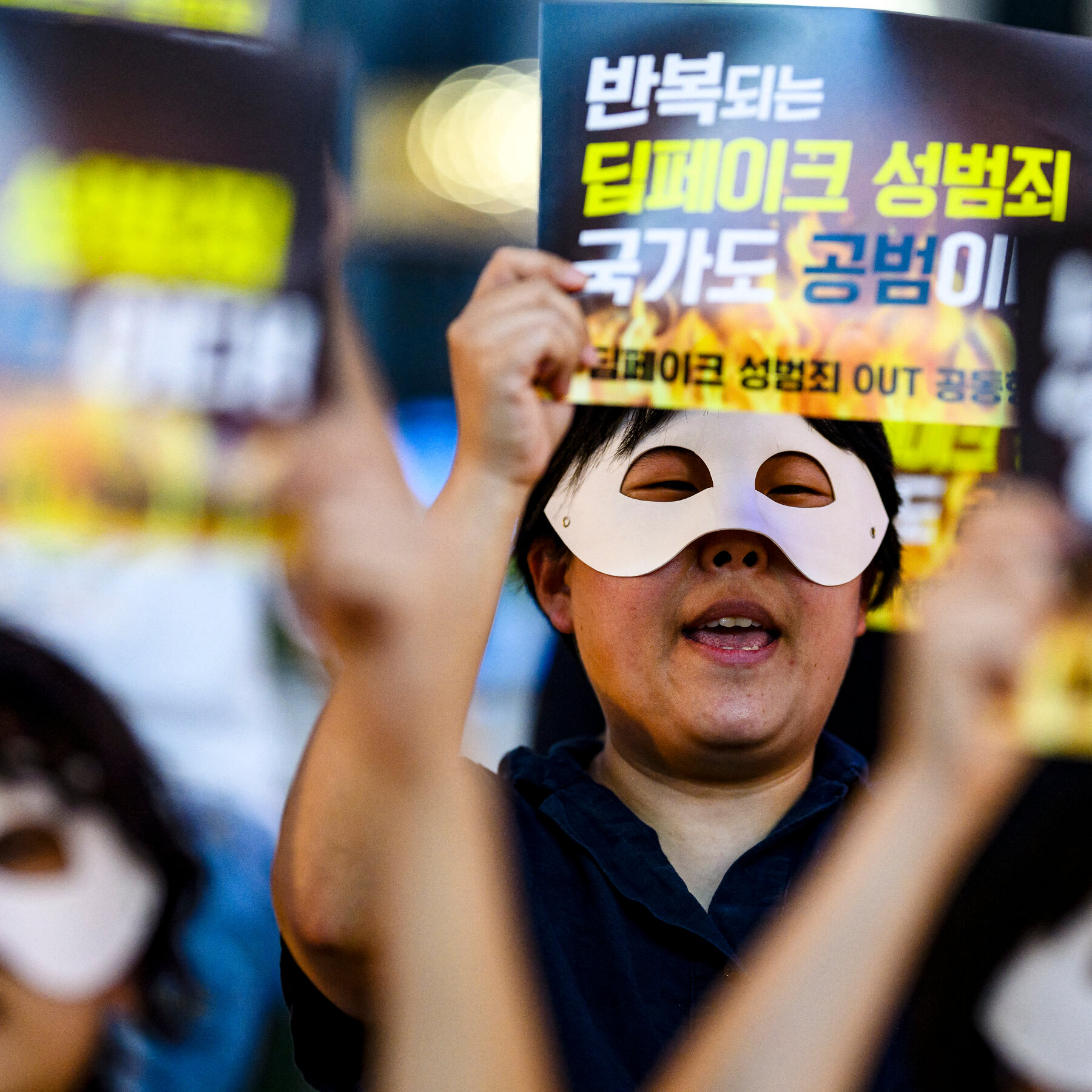 South Korean Teenagers Detained Over Deepfake Sexual Images