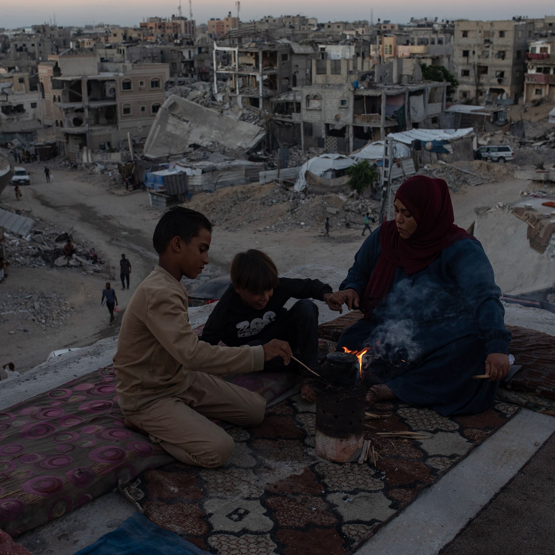 Gazans Are Living Through a Yearlong Blackout