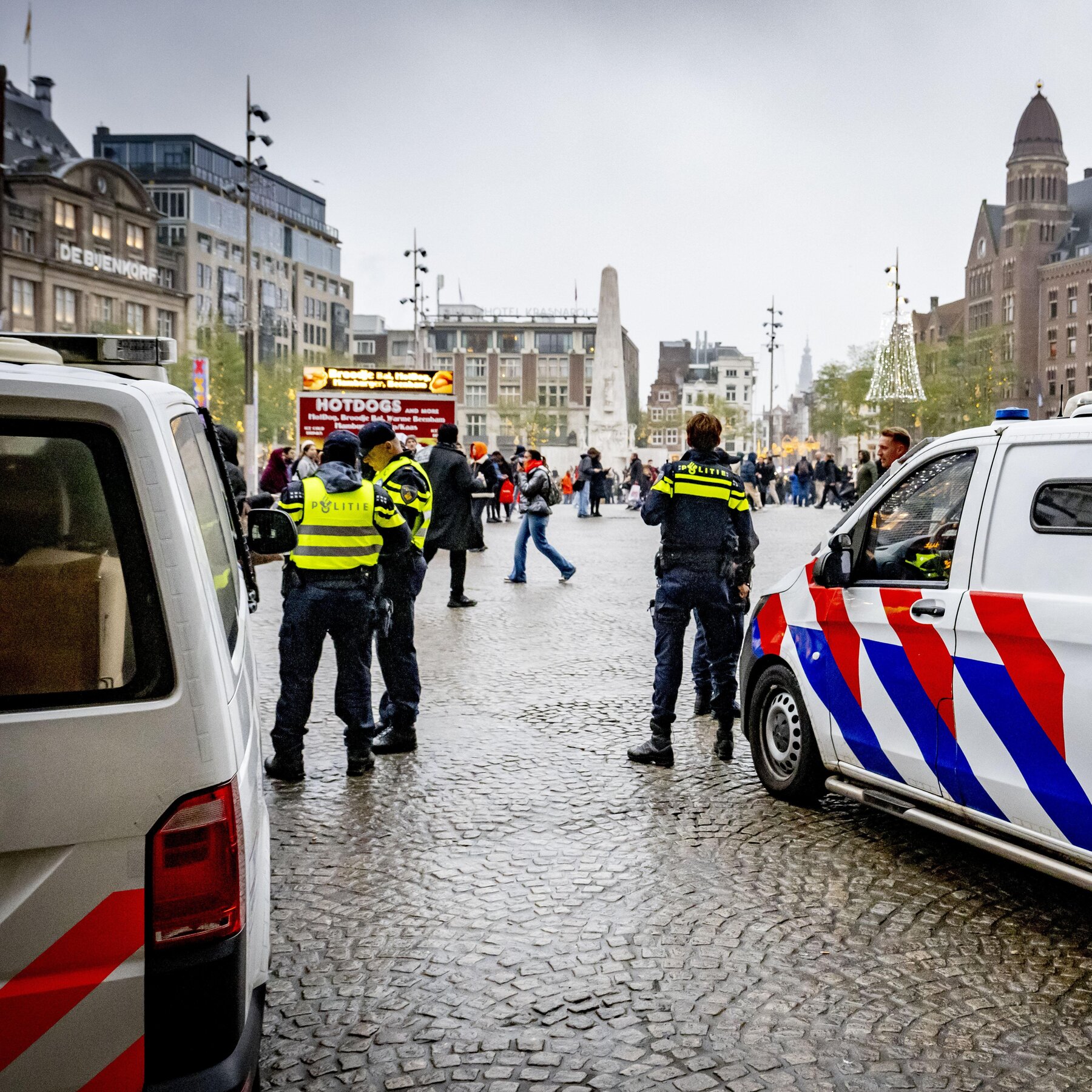 Amsterdam Authorities Expect More Arrests Related to Attacks Around Soccer Match