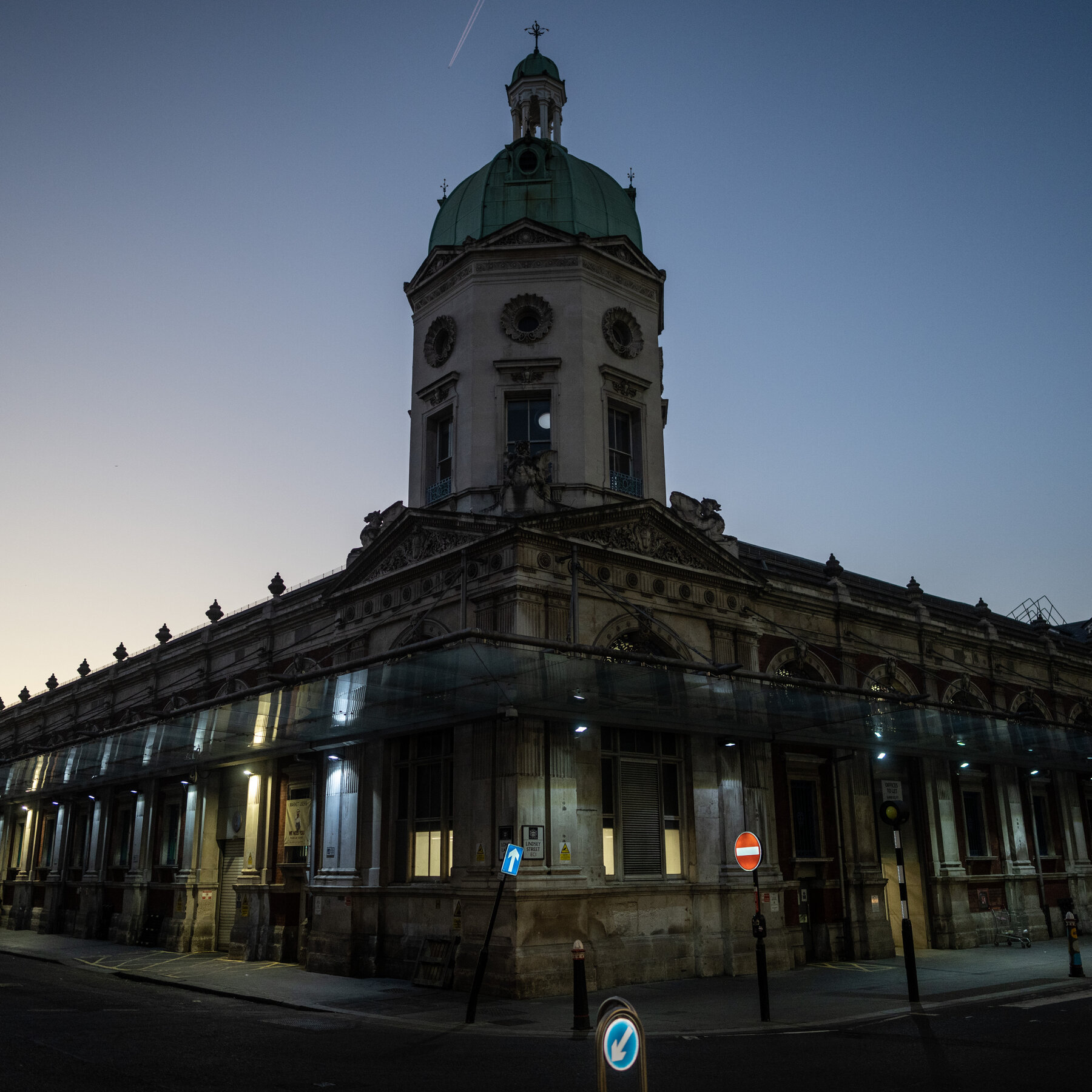 850-Year-Old Smithfield Meat Market in London to Close