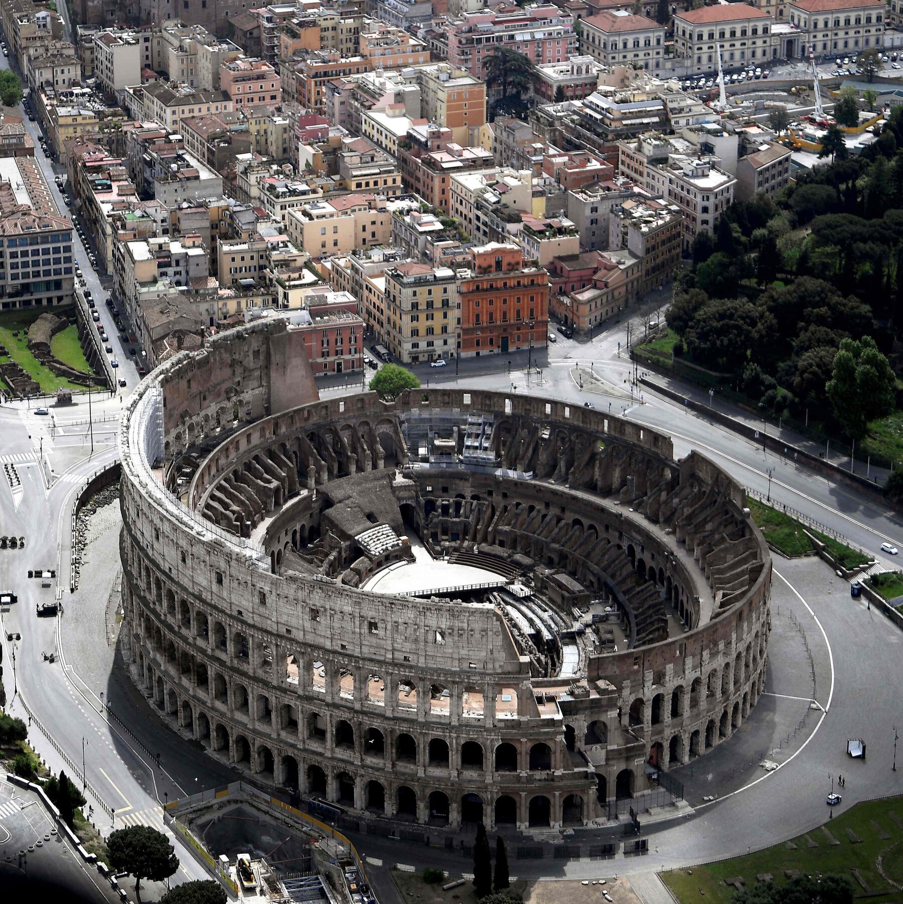 Airbnb ‘Gladiator’ Experience at the Colosseum Prompts Outcry in Rome