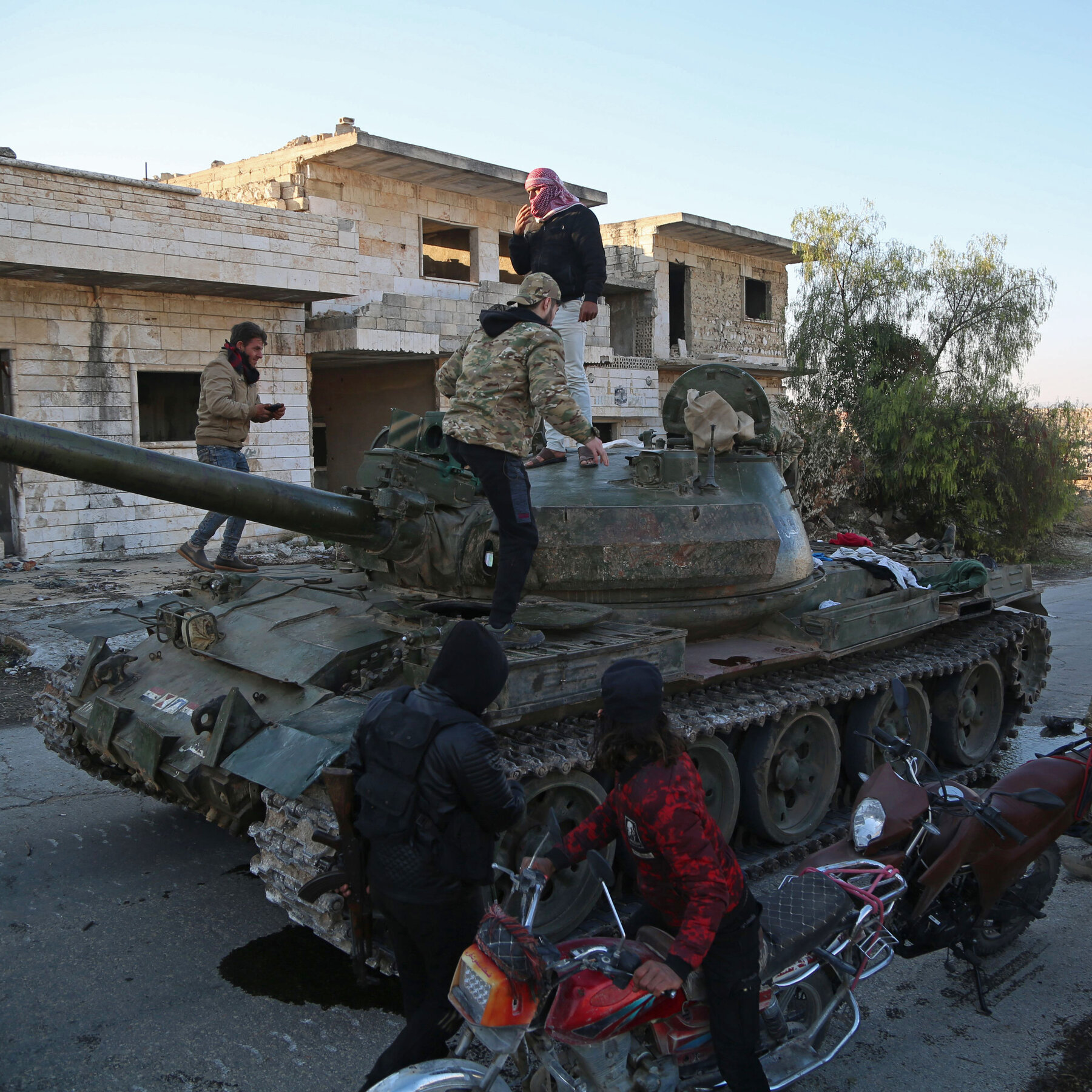 Syria Rebels Take Aleppo Airport and Attack Hama, Officials and a Monitor Say